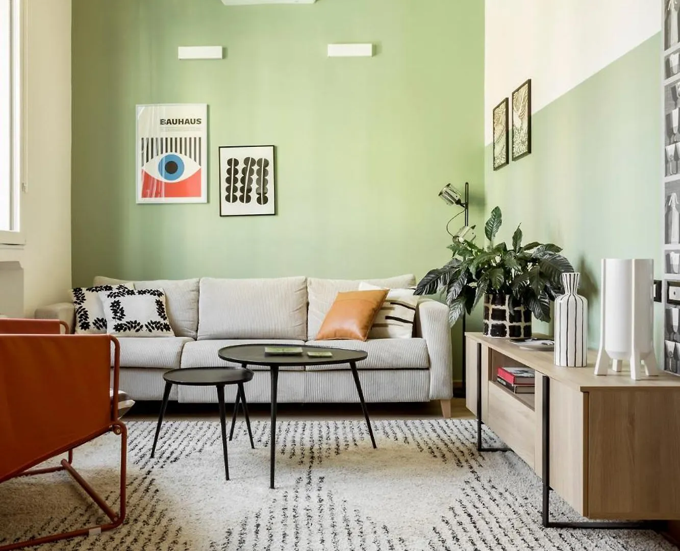 Apartment The Green; Luxury Loft In The Center Of Milan Italy