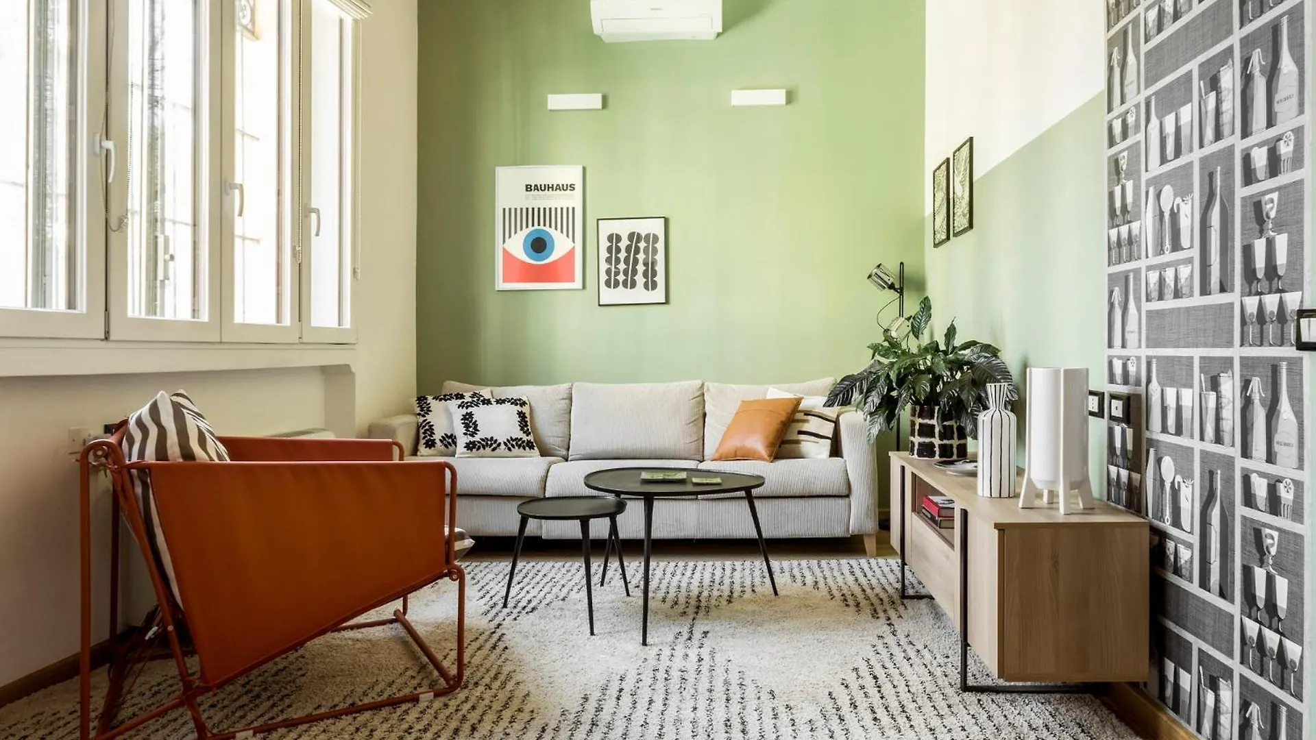The Green; Luxury Loft In The Center Of Milan contacts