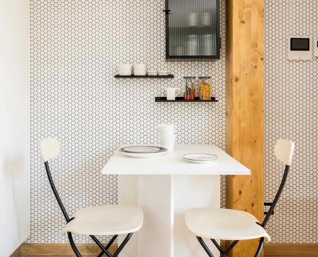 The Green; Luxury Loft In The Center Of Milan 0*,  Italy
